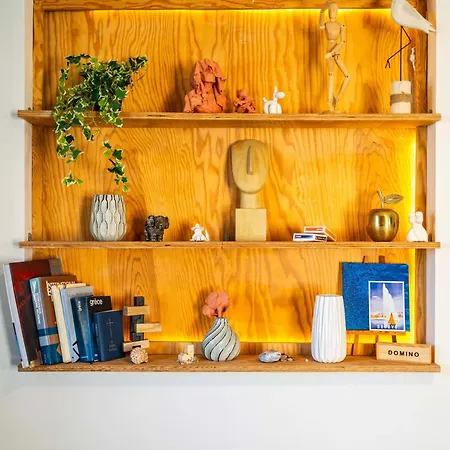 Urban Nest - Loft With Private Rooftop Garden Apartamento Kalamata