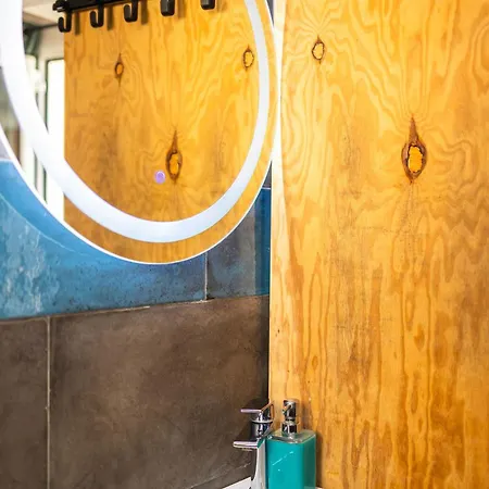 Apartamento Urban Nest - Loft With Private Rooftop Garden Kalamata