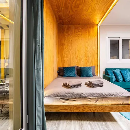 Urban Nest - Loft With Private Rooftop Garden Apartman *