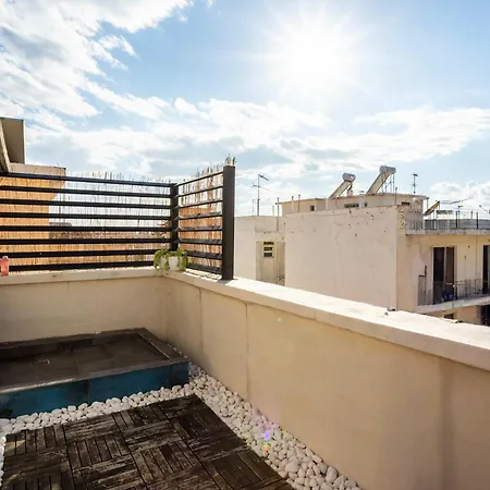 Apartman Urban Nest - Loft With Private Rooftop Garden